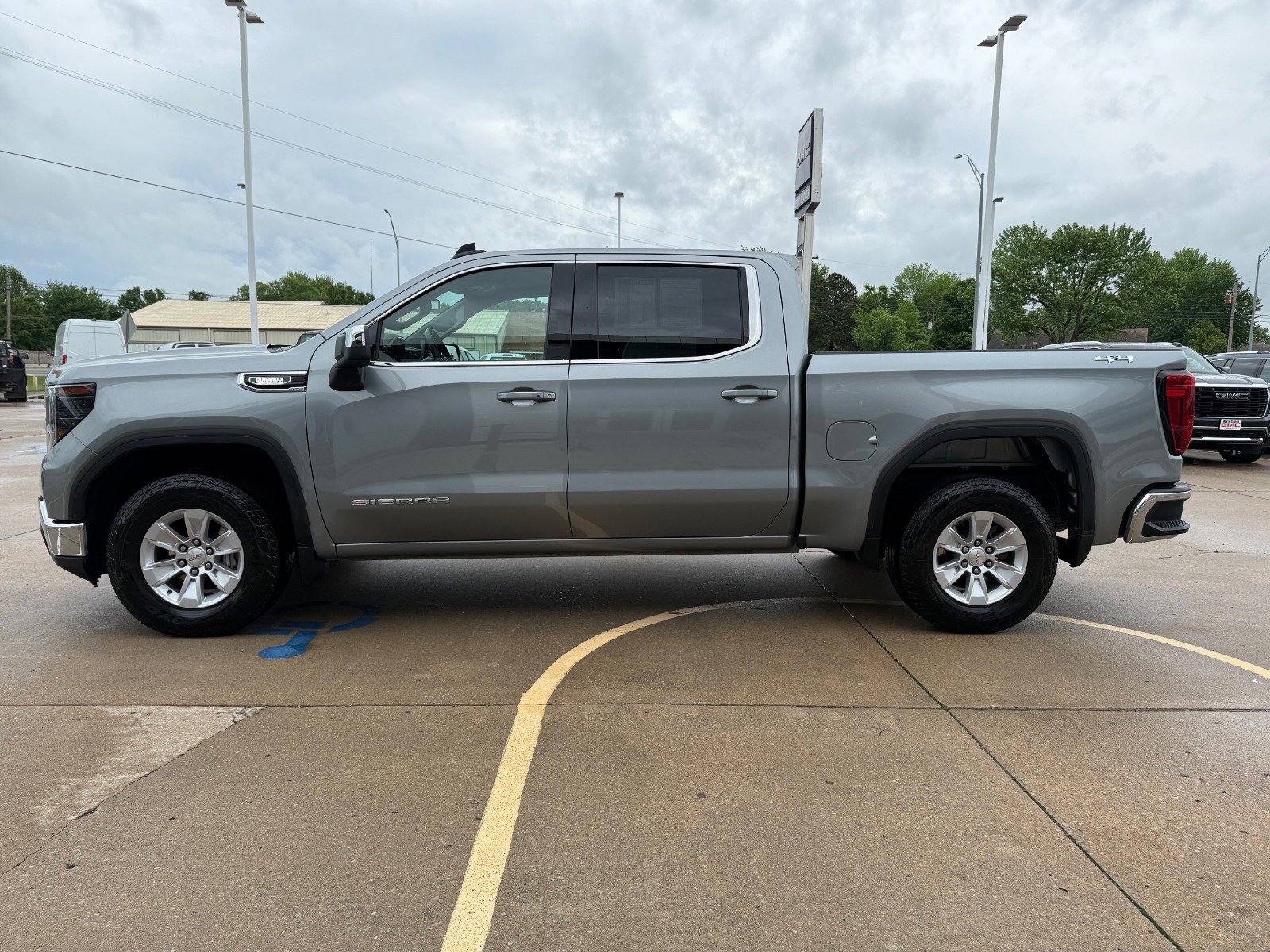 2024 Gmc Sierra 1500 SLE photo 6
