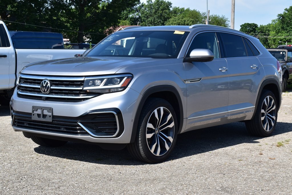 Used 2022 Volkswagen Atlas Cross Sport SEL Premium R-Line with VIN 1V2FE2CAXNC215885 for sale in Kansas City