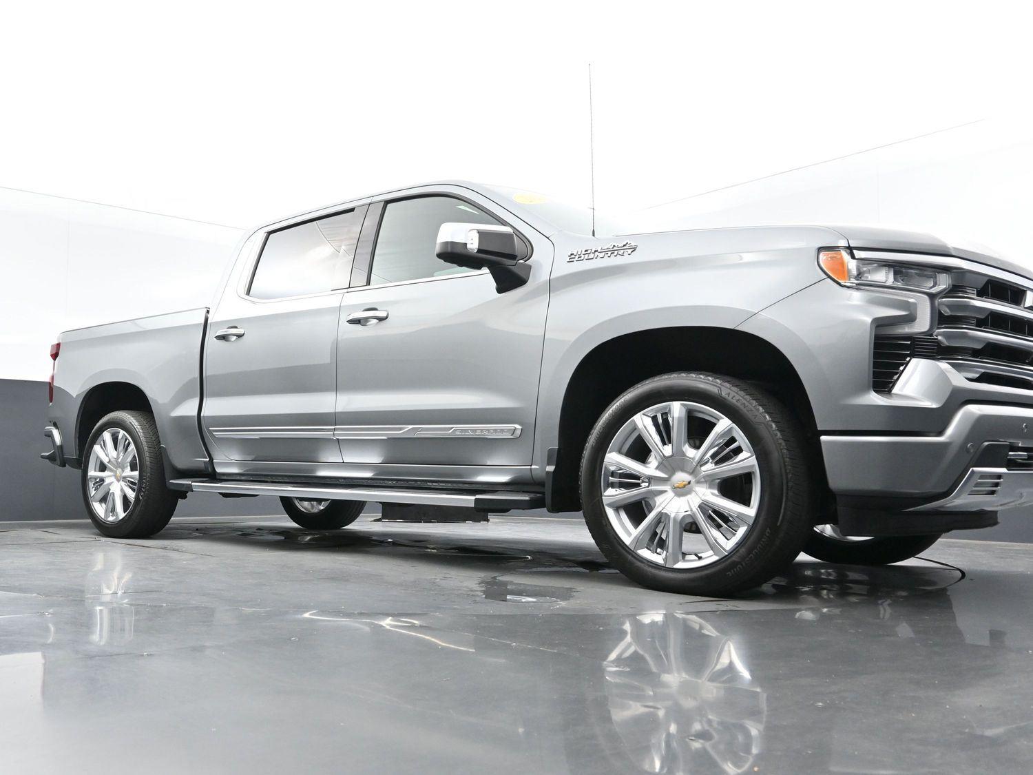 2023 Chevrolet Silverado 1500 High Country photo 43