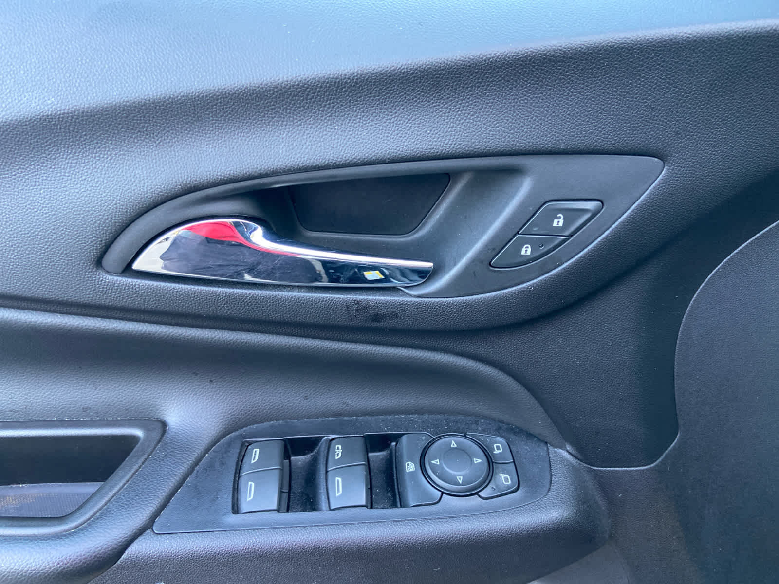 2020 Chevrolet Equinox LT photo 15