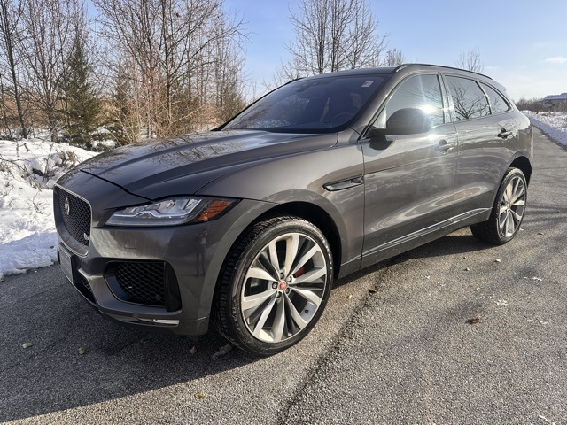 2017 Jaguar F-Pace S's photo