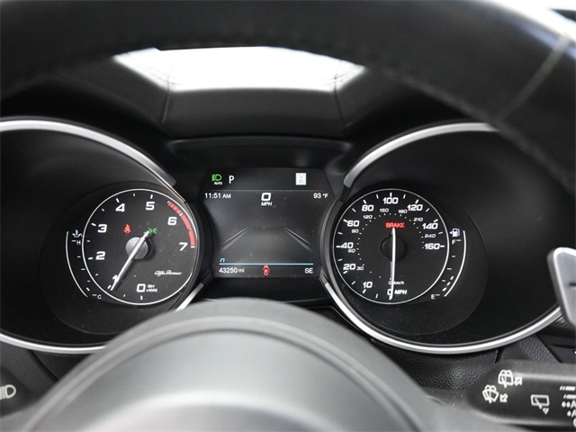 2022 Alfa Romeo Stelvio Ti Sport photo 9