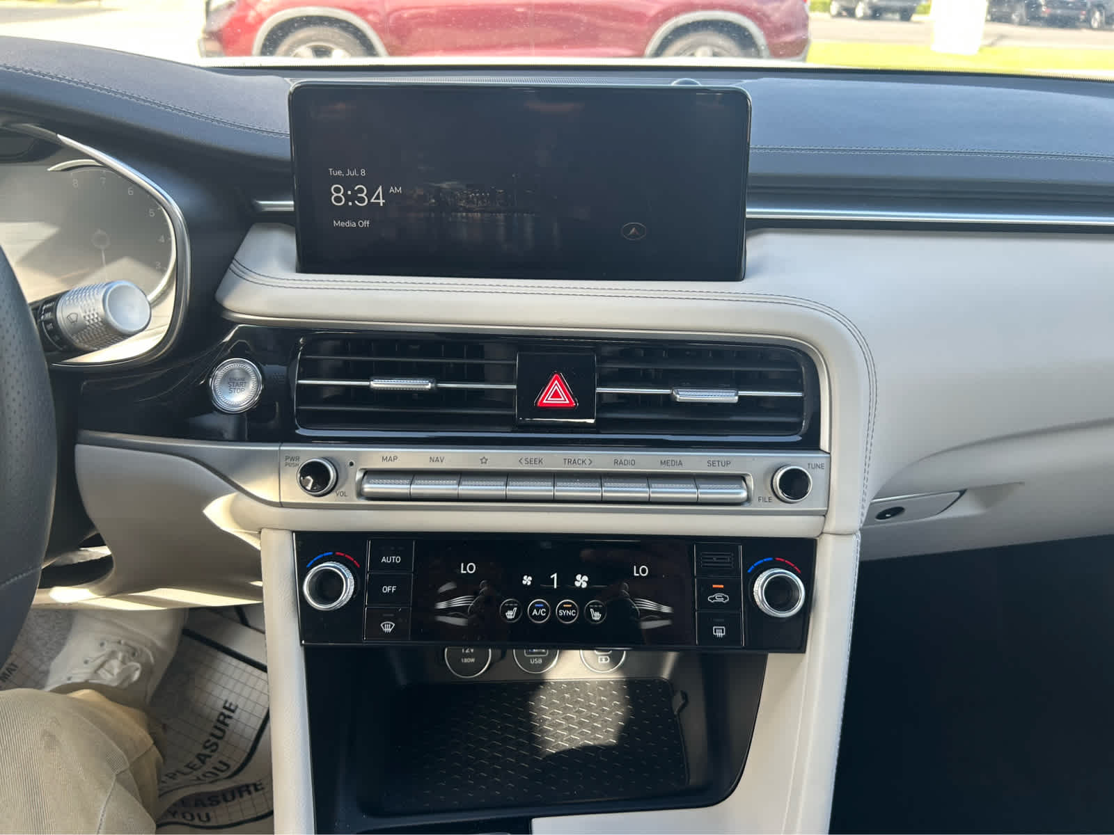 2025 Genesis G70 2.5T photo 16