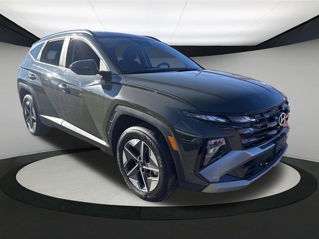 2025 Hyundai Tucson SEL photo 2