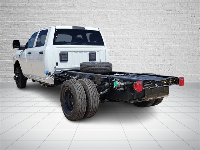 2026 Ram 3500 Tradesman photo 3