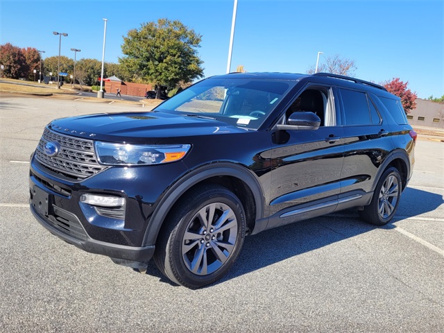 2022 Ford Explorer XLT photo 2