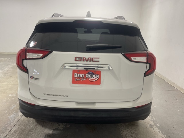 2024 Gmc Terrain SLE photo 3