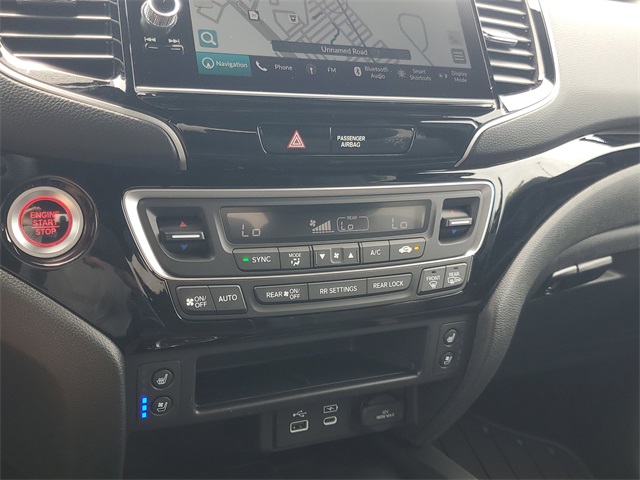 2025 Honda Ridgeline Black Edition photo 25