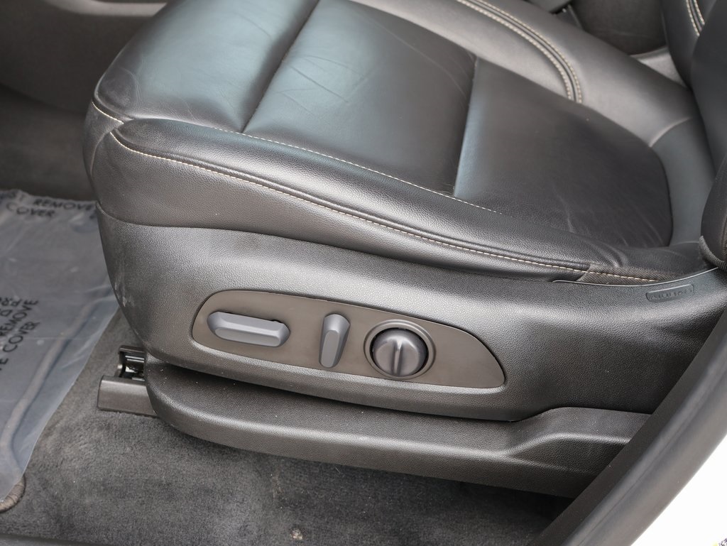 2022 Chevrolet Traverse Leather photo 25