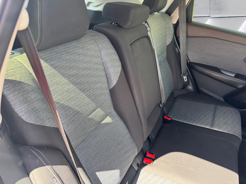 2023 Nissan Rogue SV photo 14