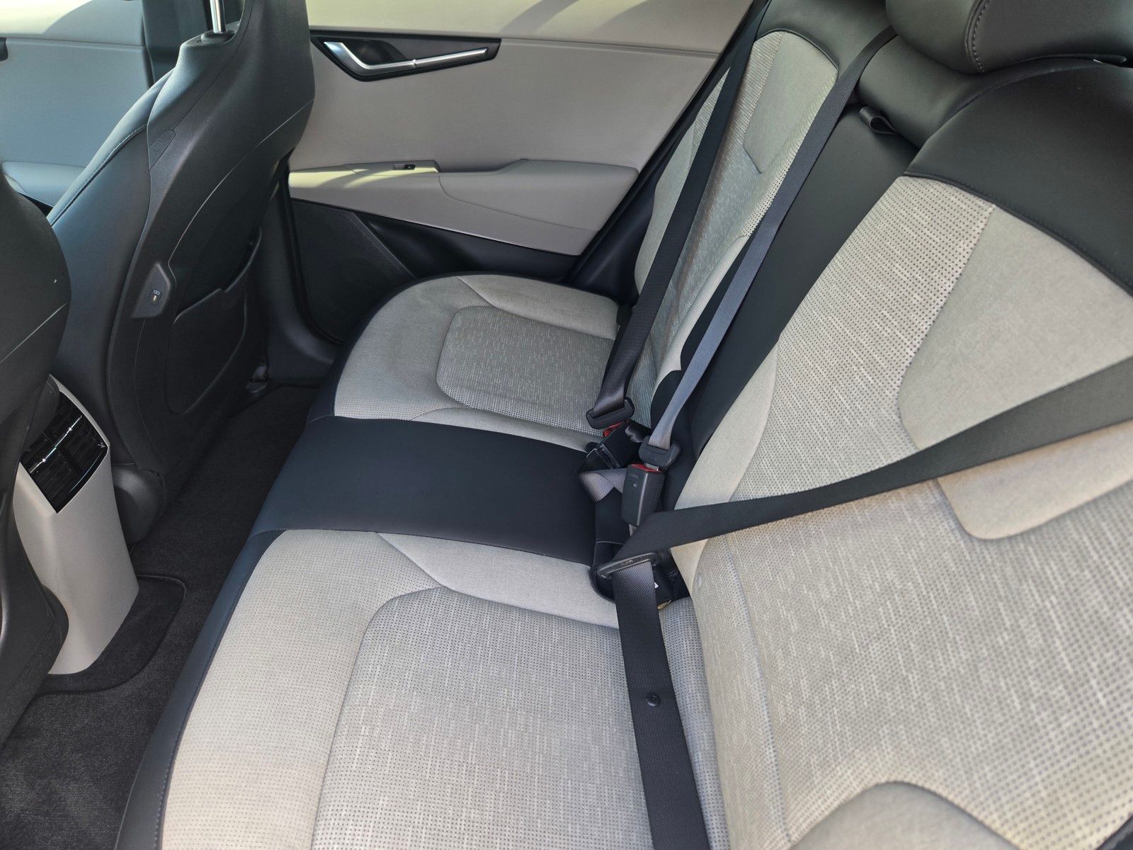 2023 Kia Niro EV Wave photo 10