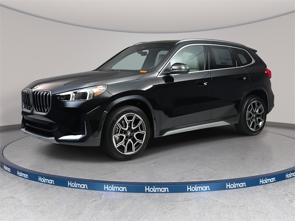 2026 BMW X1 28i's photo