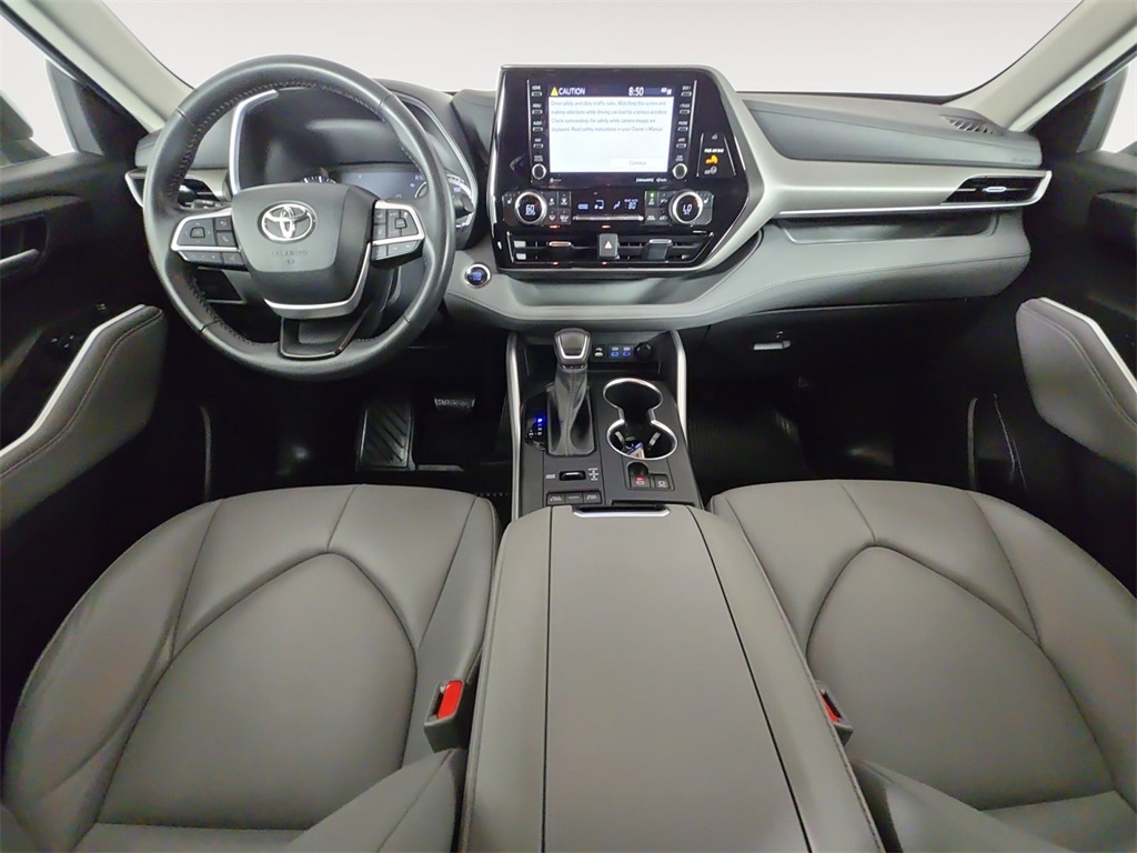 2022 Toyota Highlander XLE photo 10