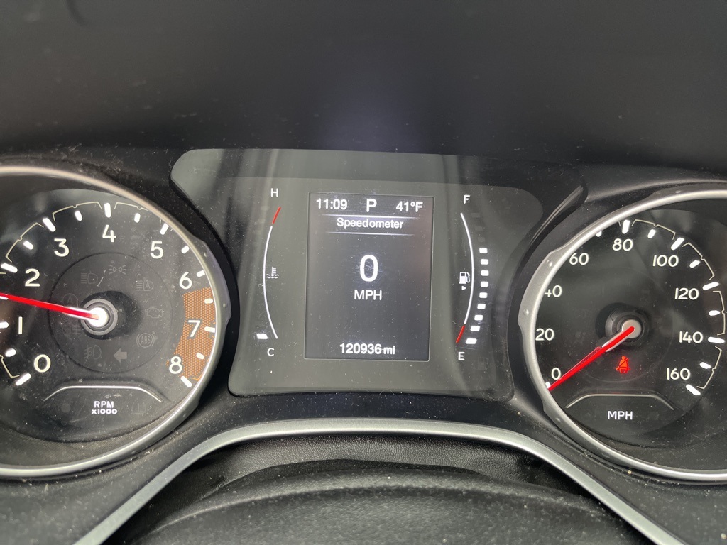 2018 Jeep Compass Latitude photo 3