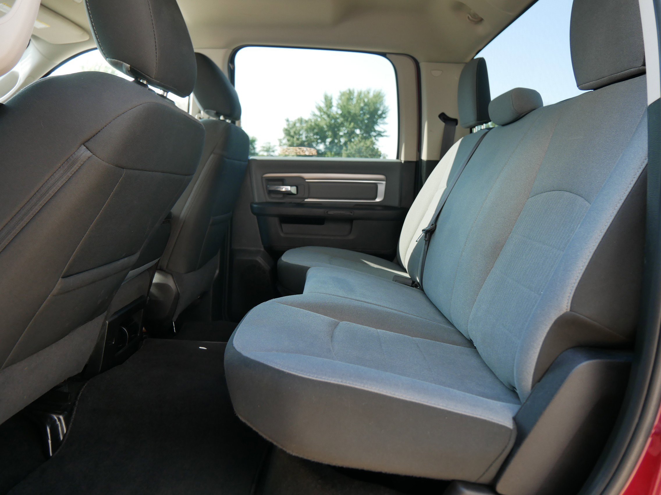 2021 Ram 1500 Classic SLT photo 11