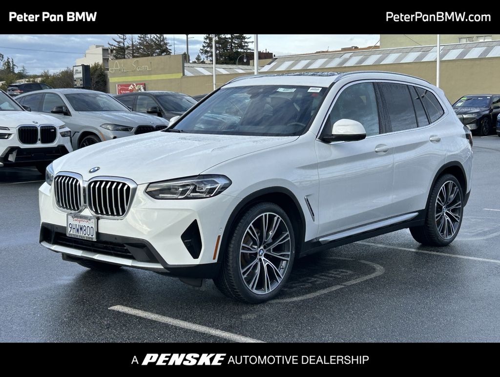 2023 BMW X3 30i's photo