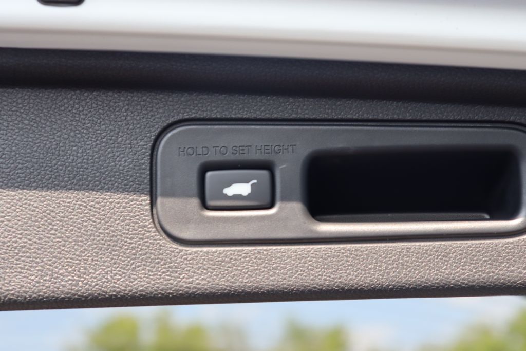 2026 Honda Odyssey Elite photo 12