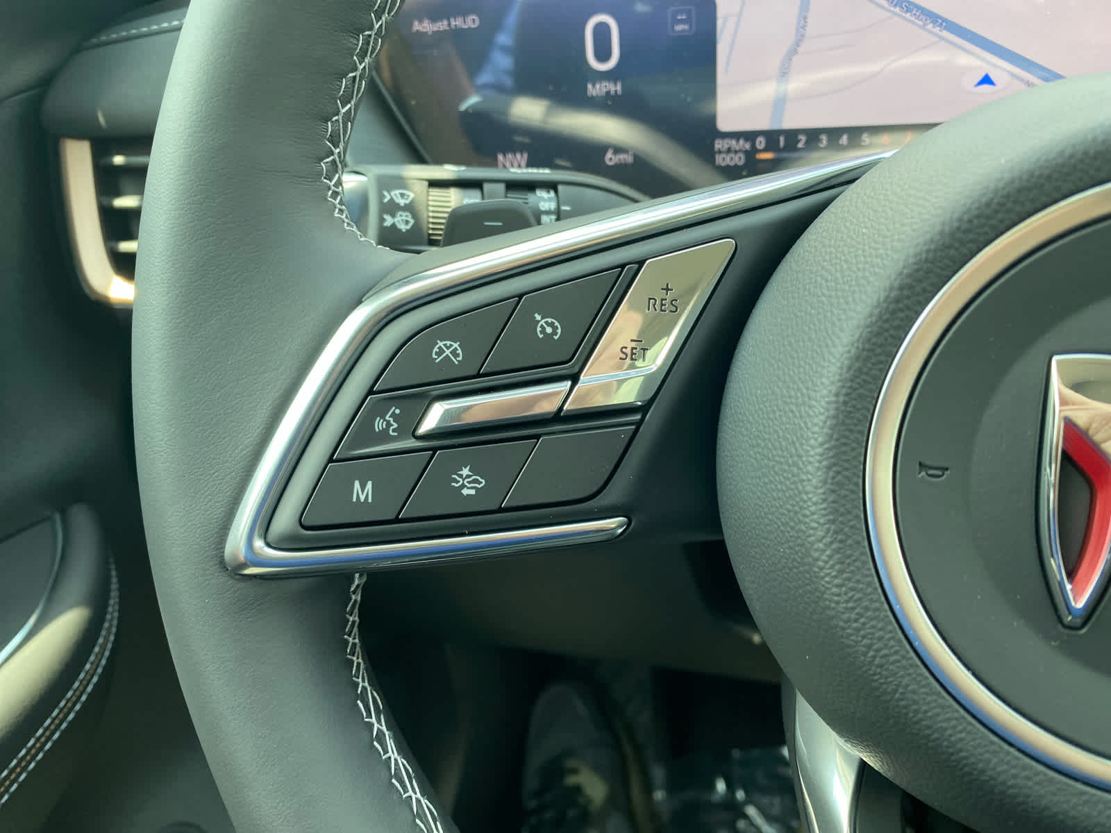 2025 Buick Envision Sport Touring photo 18