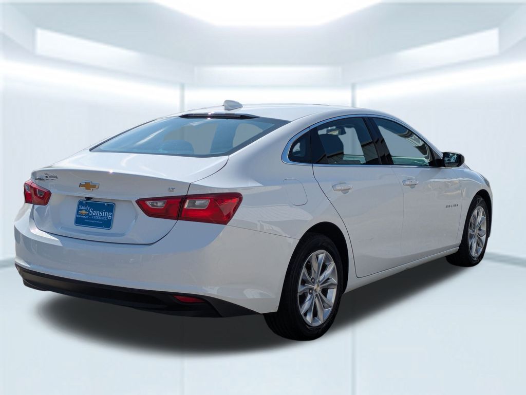 2023 Chevrolet Malibu 1LT photo 4