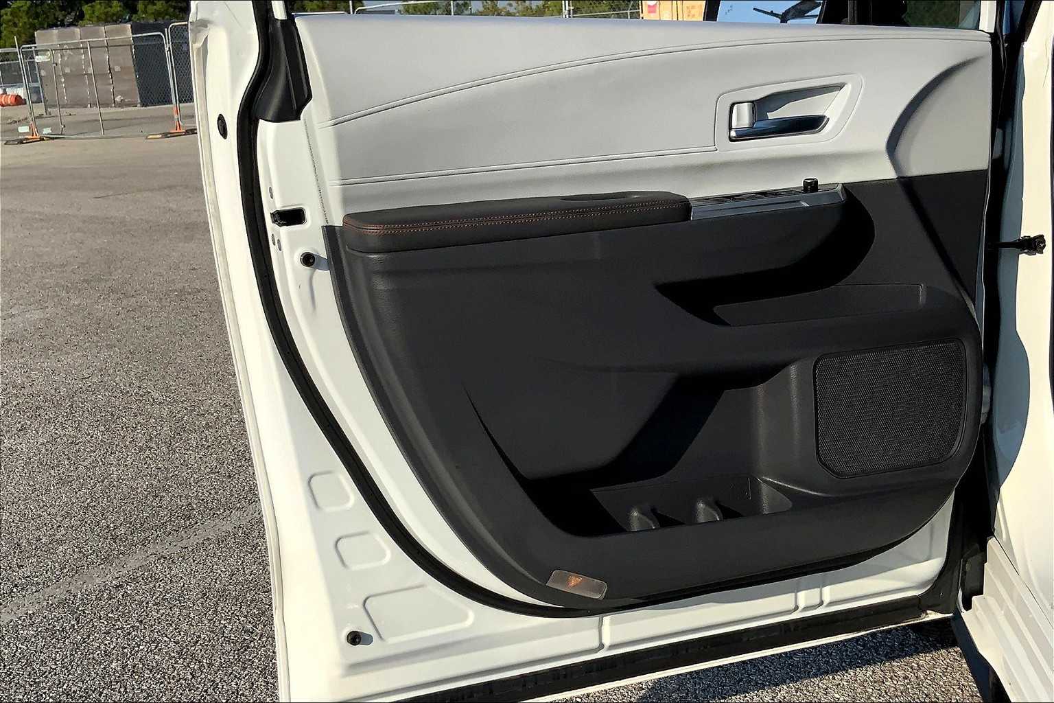 2021 Toyota Sienna XSE photo 20