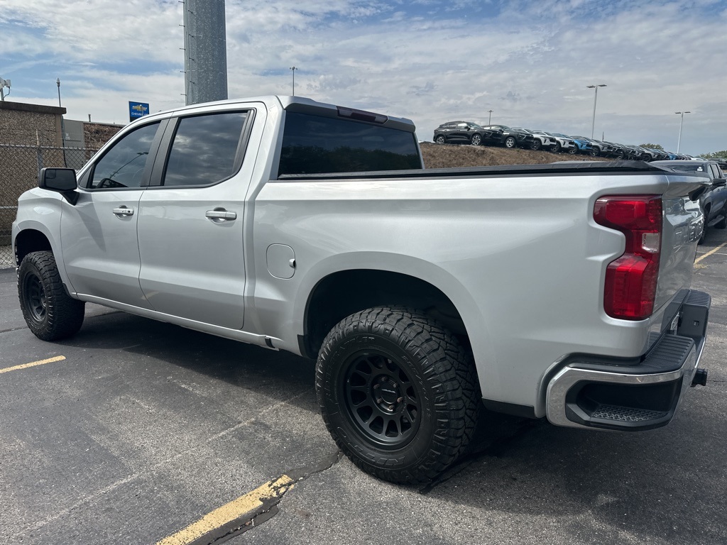 2020 Chevrolet Silverado 1500 LT photo 6
