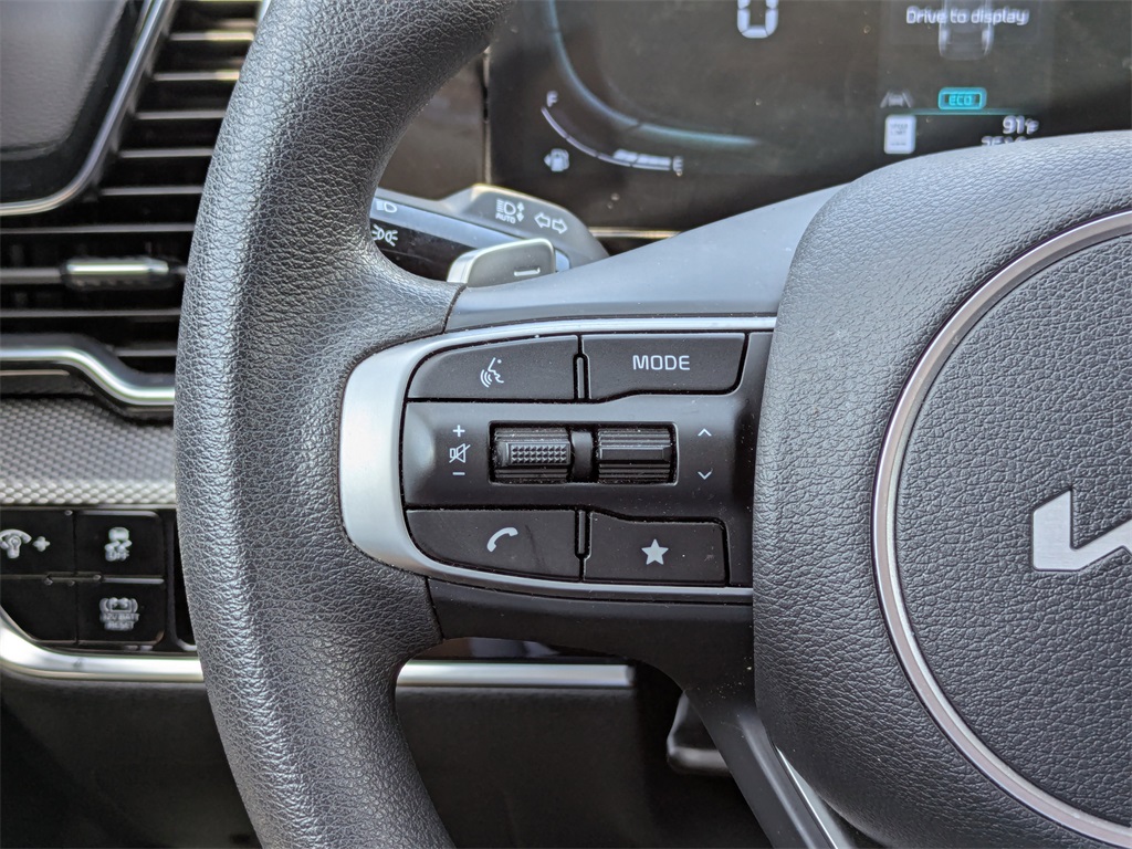 2025 Kia Sportage Hybrid LX photo 18