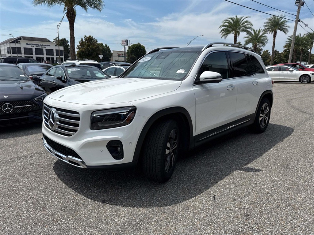 2025 Mercedes Benz GLB 250 photo 2