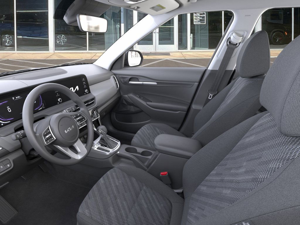 2026 Kia Seltos LX photo 9