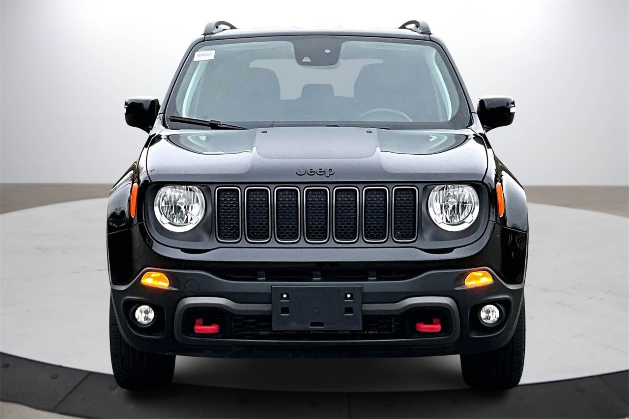 2023 Jeep Renegade Trailhawk photo 3