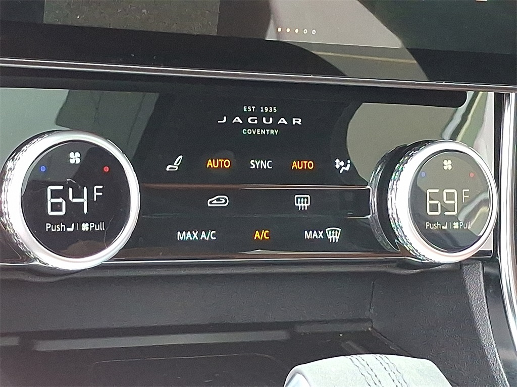 2024 Jaguar XF R-Dynamic SE photo 16
