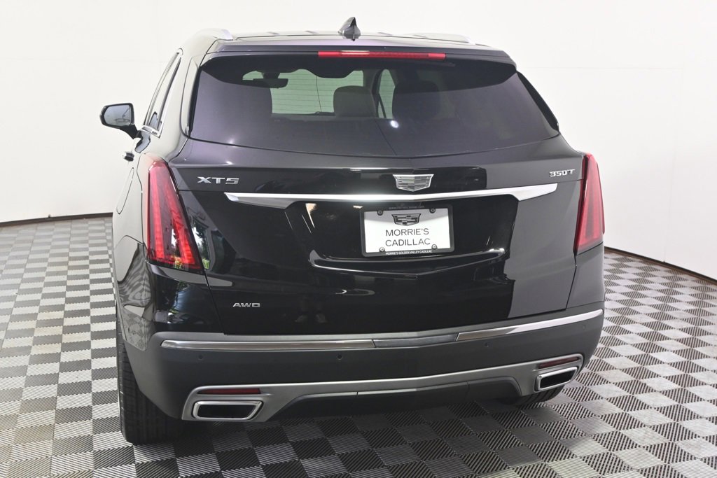 2025 Cadillac XT5 Premium Luxury photo 3
