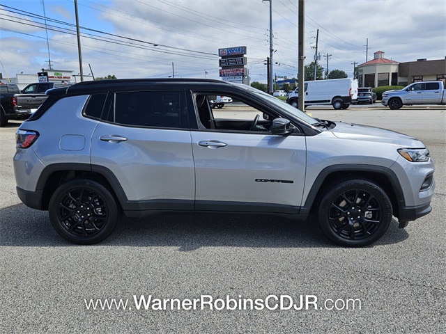 2022 Jeep Compass Altitude photo 14