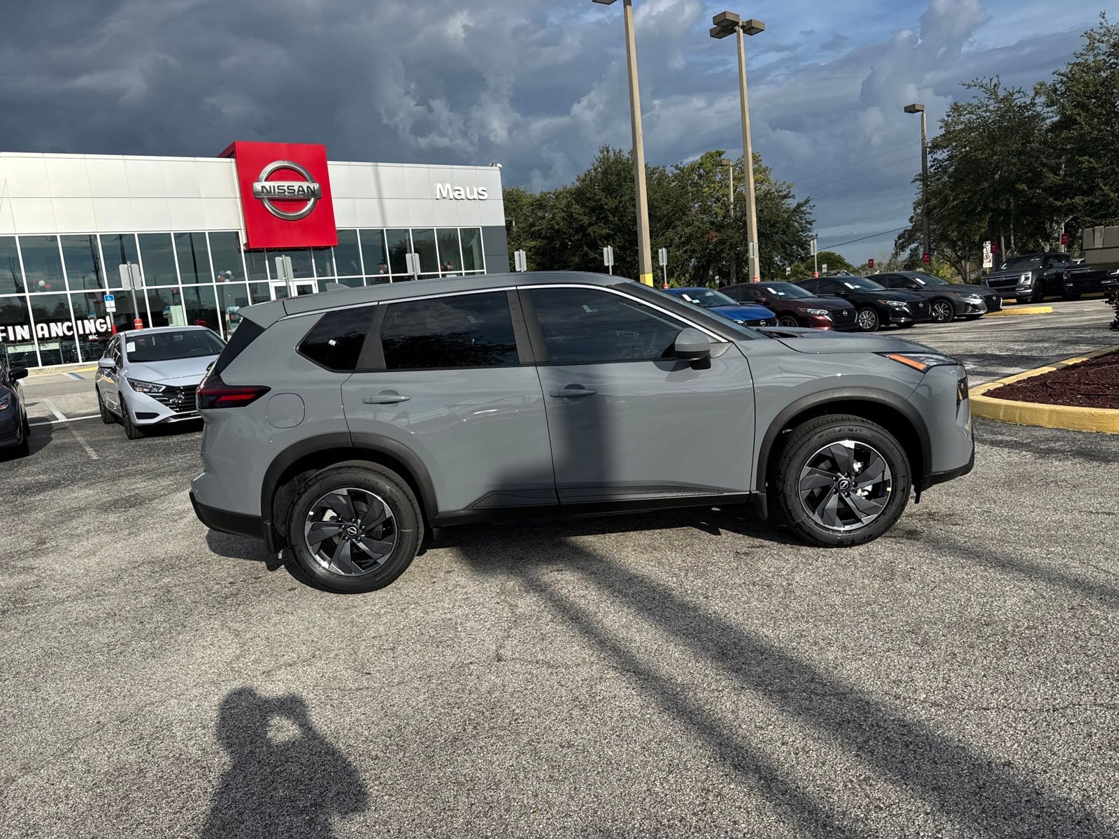 2026 Nissan Rogue SV photo 3