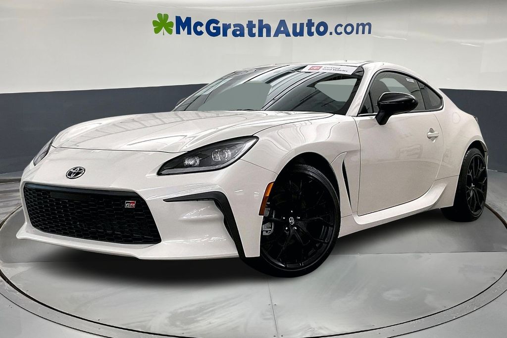 2025 Toyota GR86 Premium photo 2