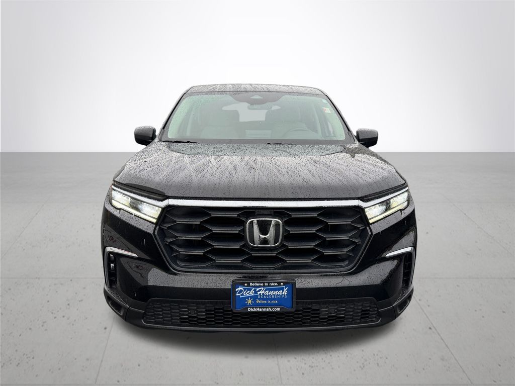 2023 Honda Pilot LX photo 3