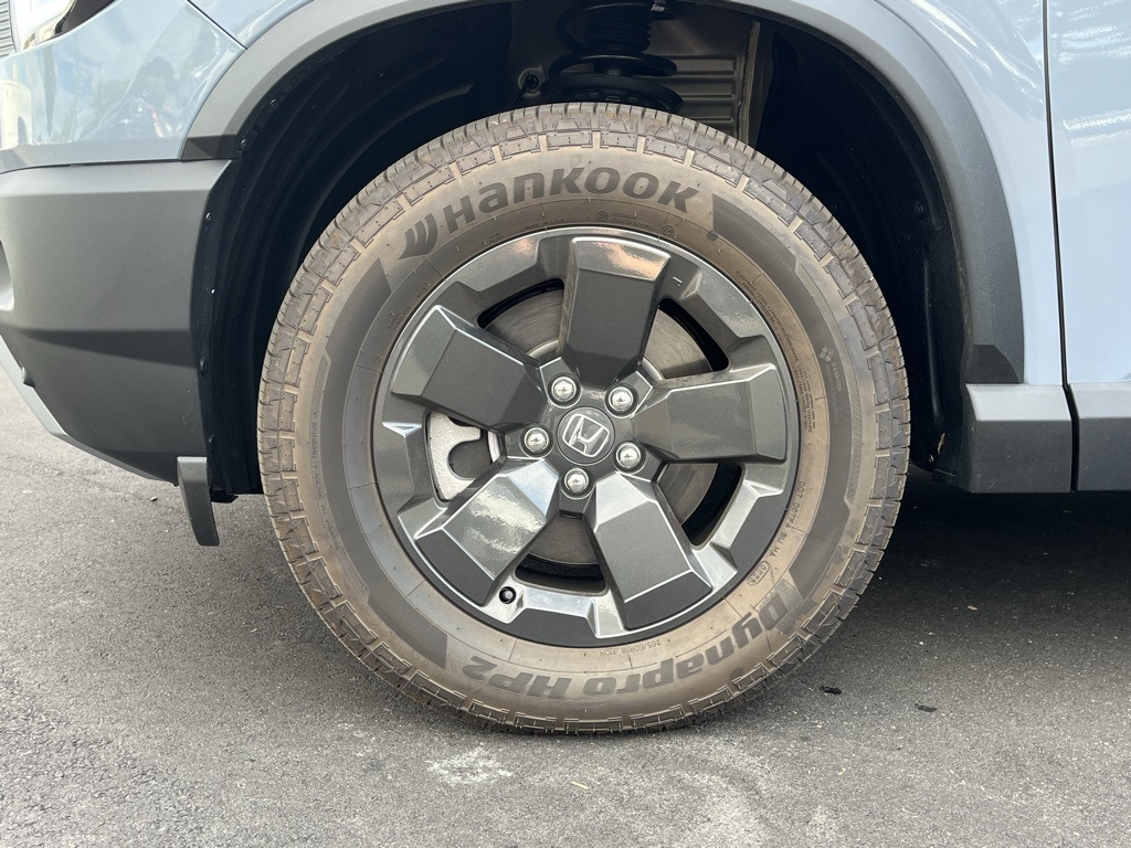 2026 Honda Passport photo 8