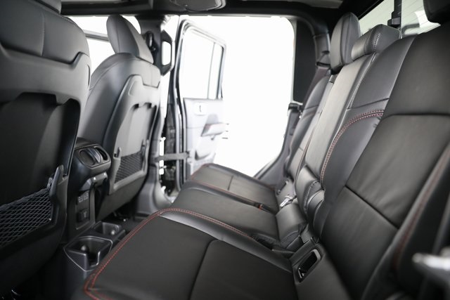 2025 Jeep Gladiator Rubicon photo 19