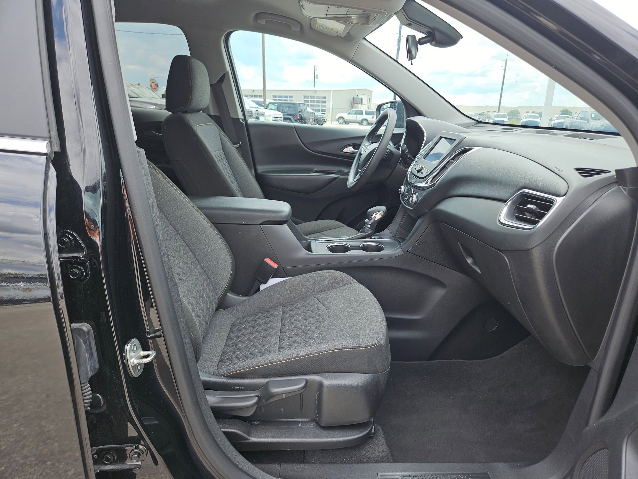 2023 Chevrolet Equinox LT photo 21