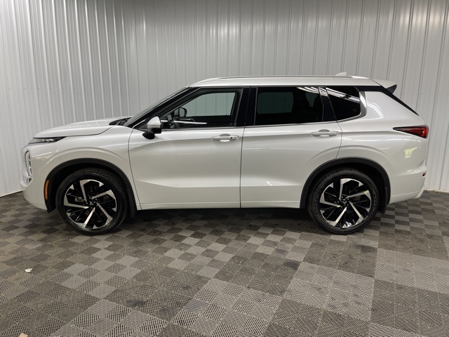 2022 Mitsubishi Outlander SEL photo 7