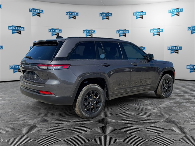 2025 Jeep Grand Cherokee Altitude X photo 4