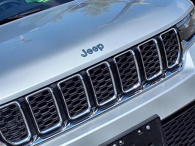 2023 Jeep Cherokee 4xe photo 22