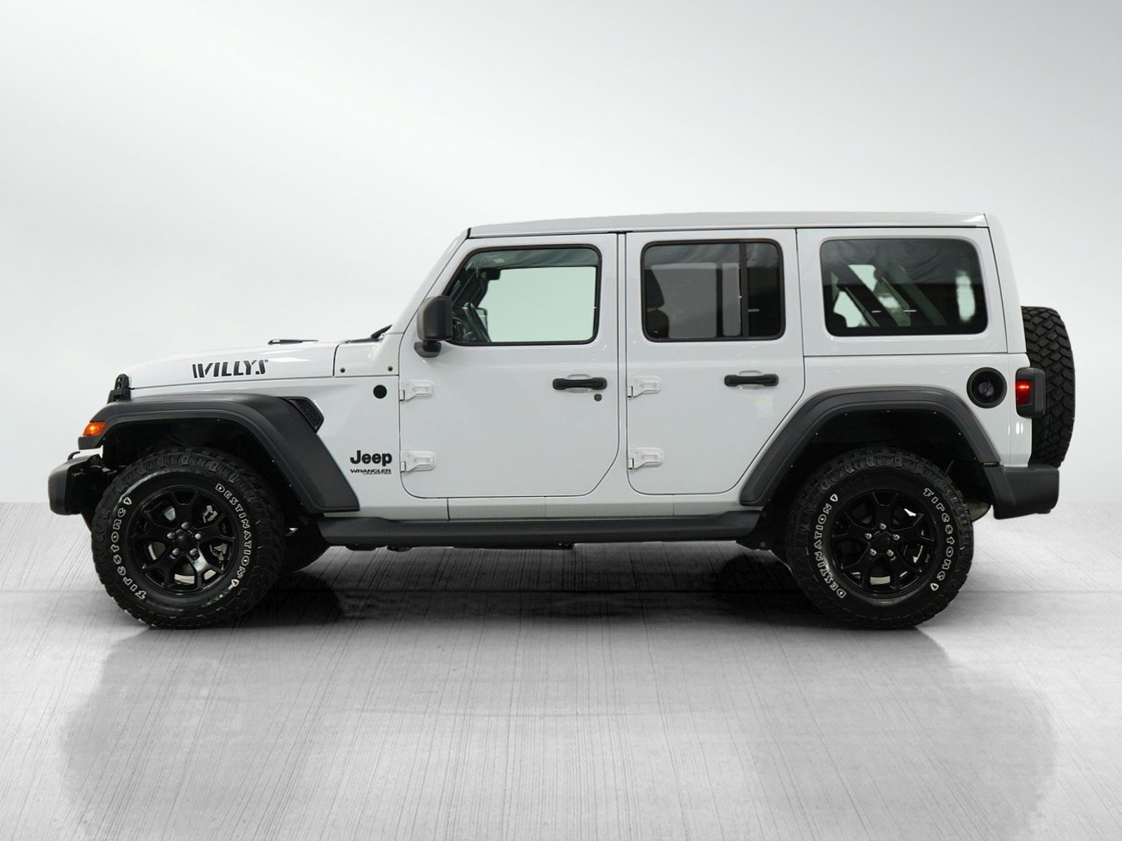 2022 Jeep Wrangler Unlimited Willys photo 2