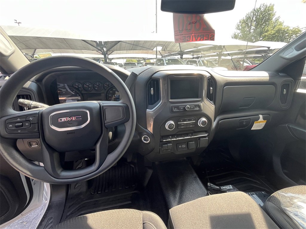 2025 Gmc Sierra 3500 HD Pro photo 3
