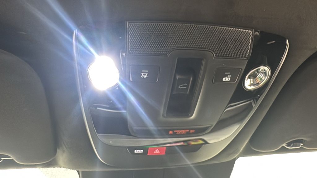 2026 Kia Sorento X-Line SX Prestige photo 31