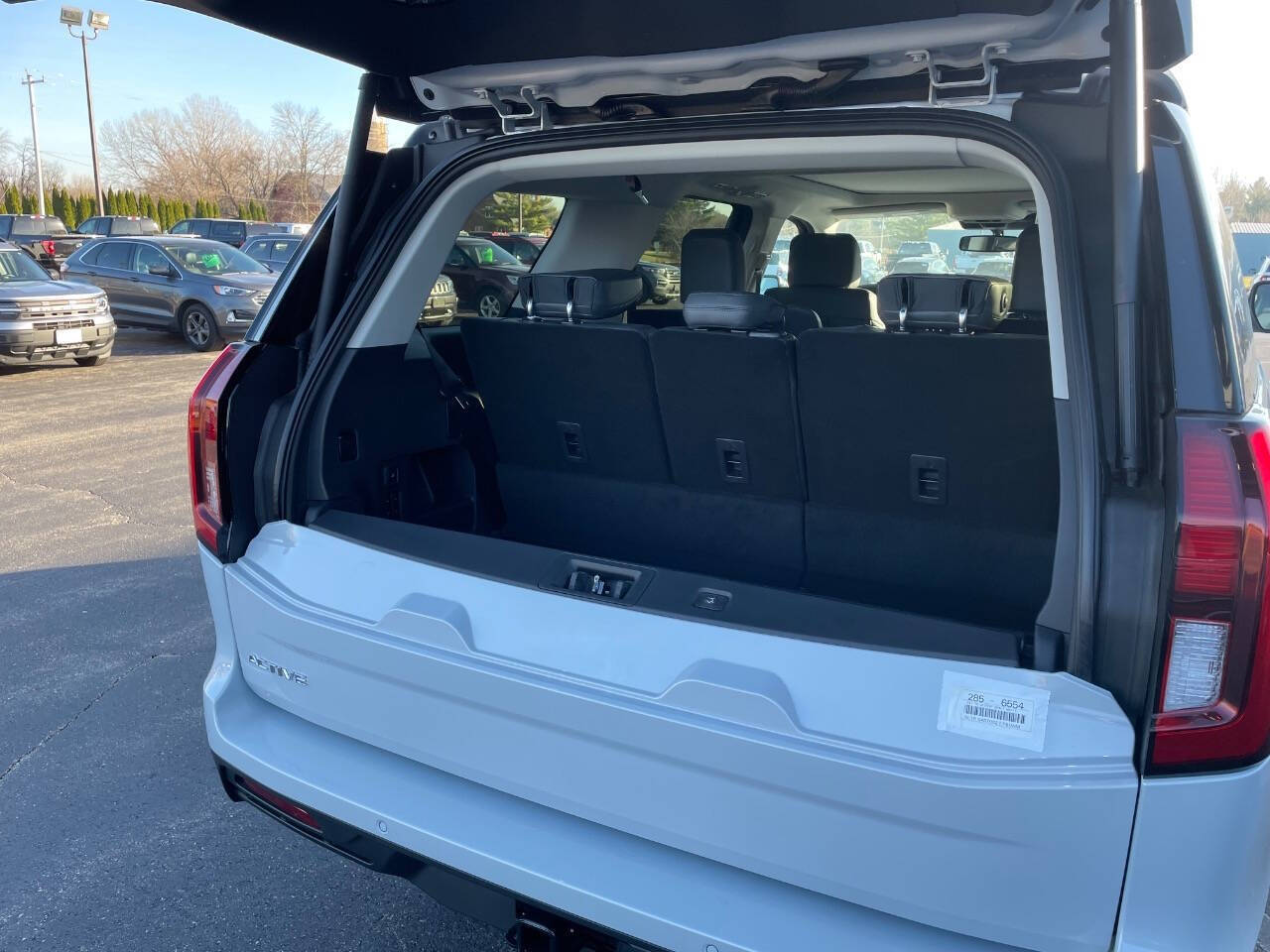 2025 Ford Expedition photo 4