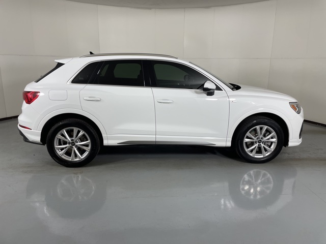 2024 Audi Q3 S line Premium photo 8