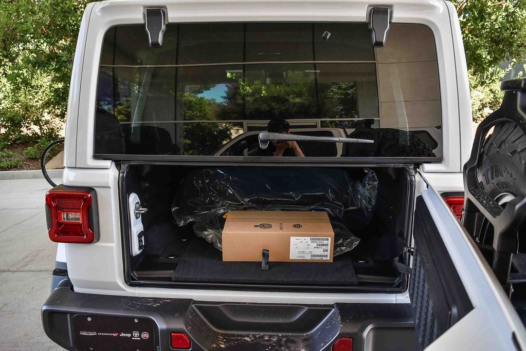 2025 Jeep Wrangler Rubicon photo 21