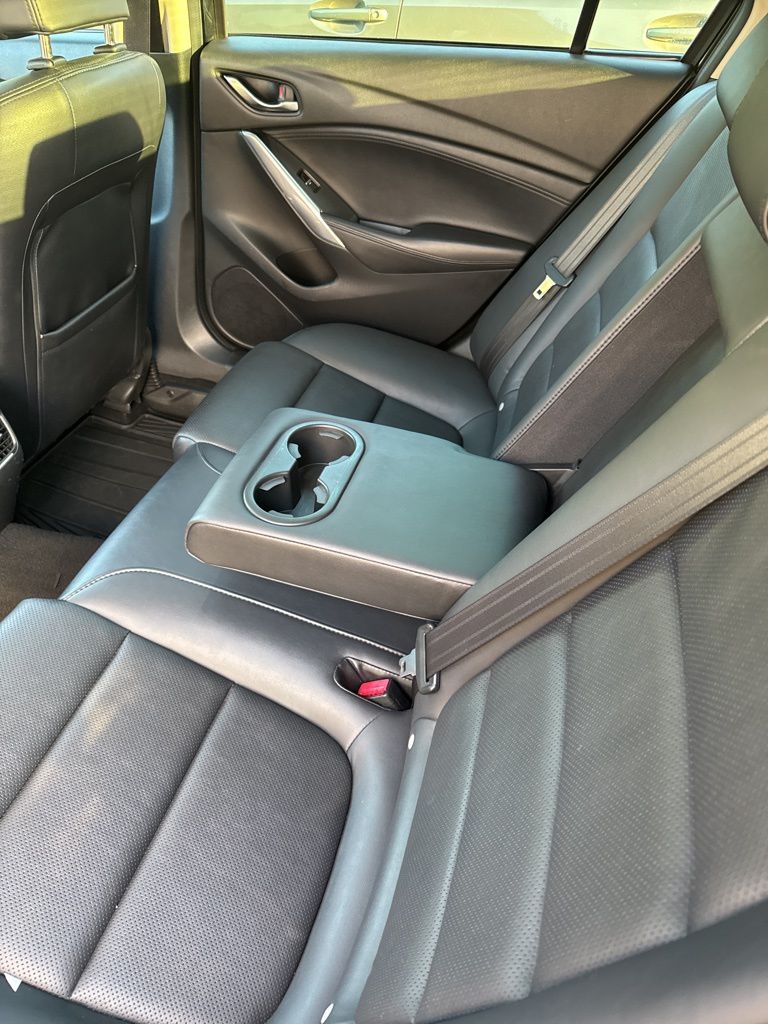 2016 Mazda Mazda6 Touring photo 26