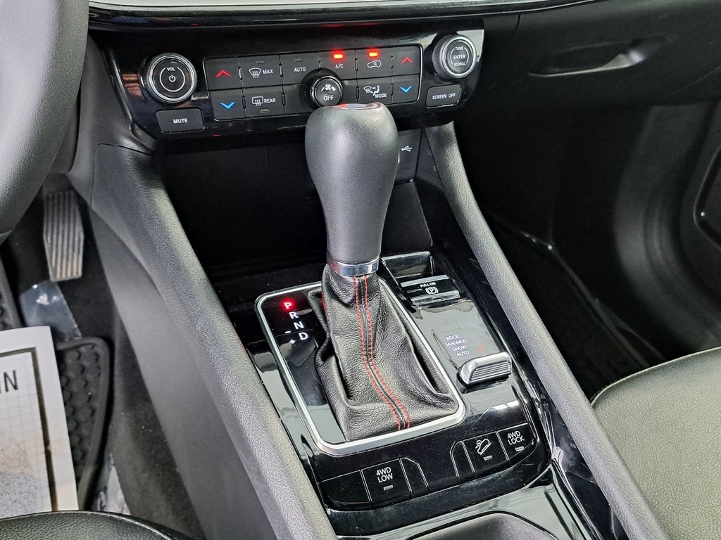 2024 Jeep Compass Trailhawk photo 13