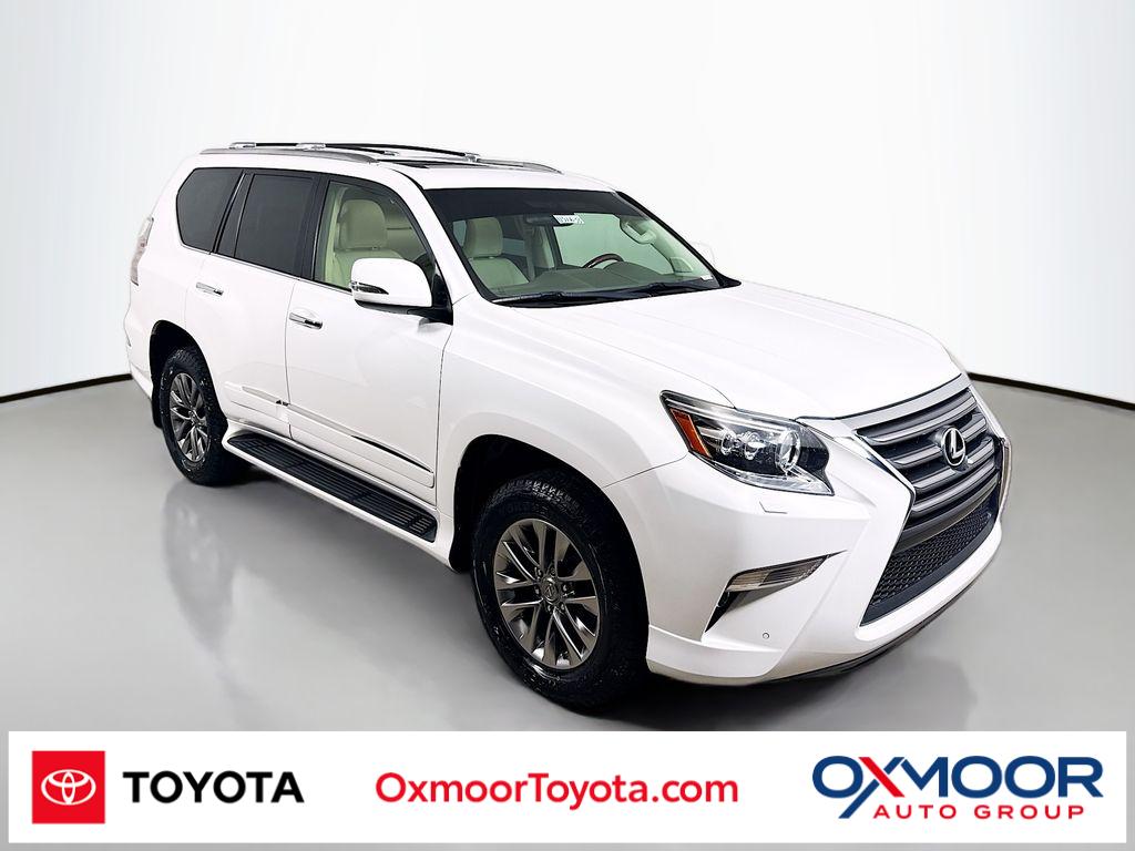 2016 Lexus GX Luxury's photo